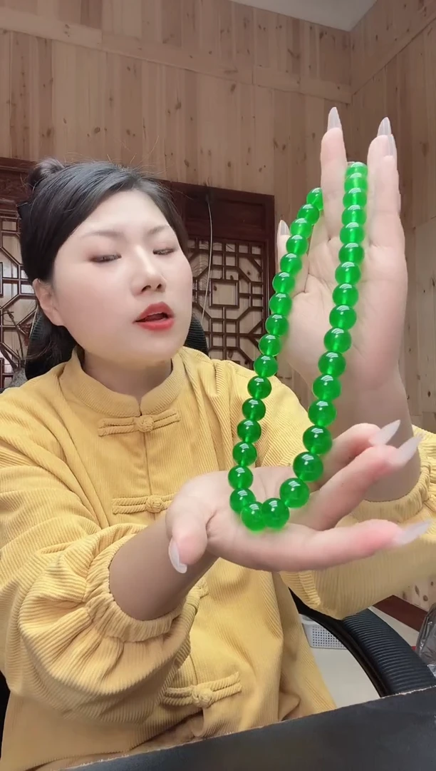 无非金属     绿 15mm 翡   气质款 项链