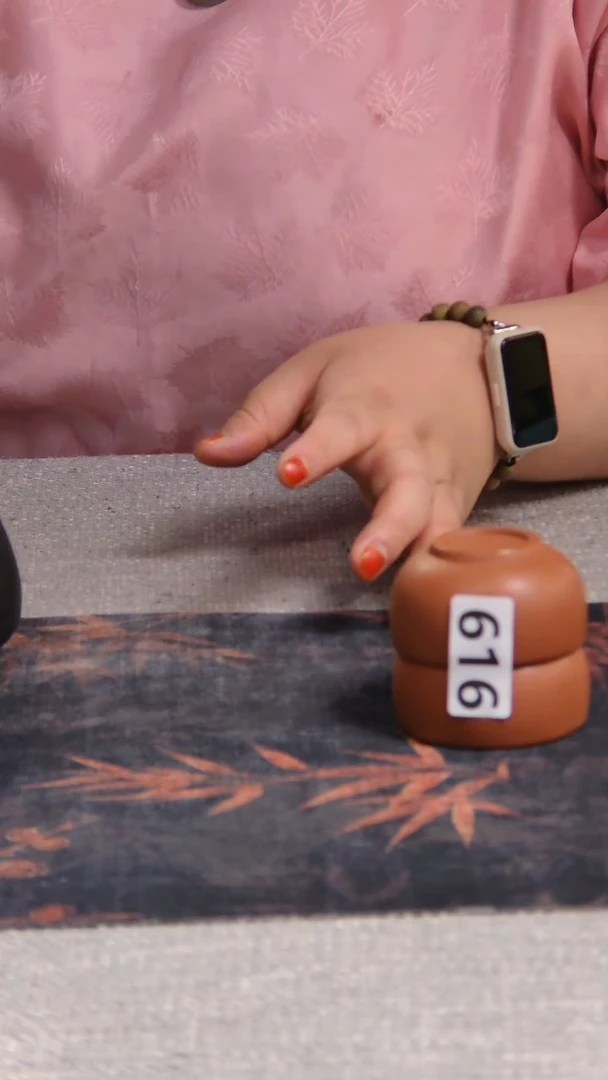 壶建水紫陶放漏杯一对 /616