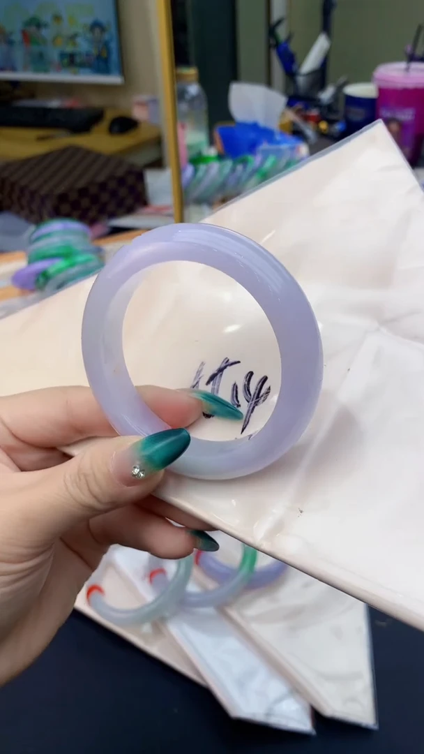 【闪购商品】翡翠手镯未镶嵌1018340928