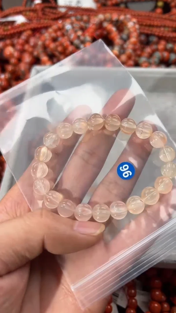 南红玛瑙手串未镶嵌9
