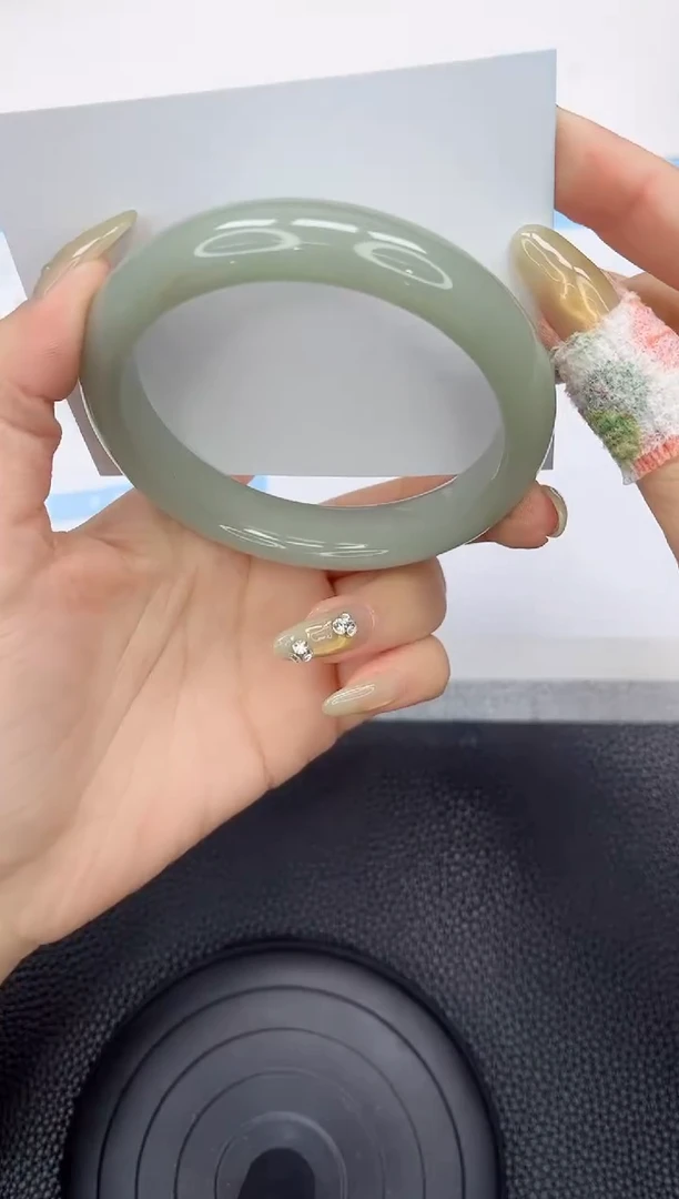 石英质玉手镯未镶嵌231-62.4