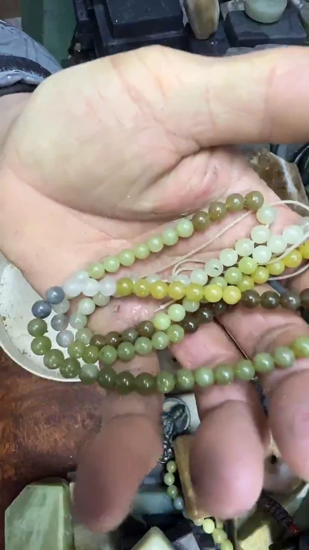 未镶嵌和田玉珠宝半成品1