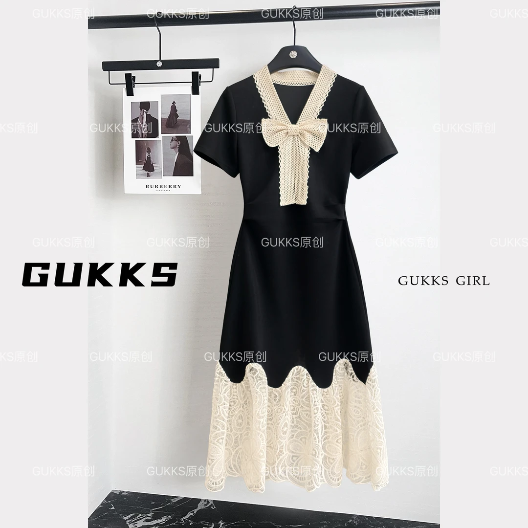 GUKKS/韩版时尚撞色蝴蝶结短袖连衣裙2025新款设计遮肉裙子GK725