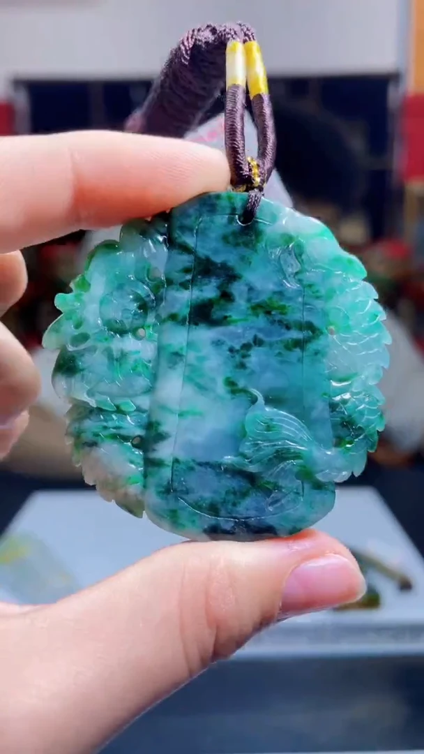 【闪购商品】翡翠吊坠(不含链)未镶嵌S2