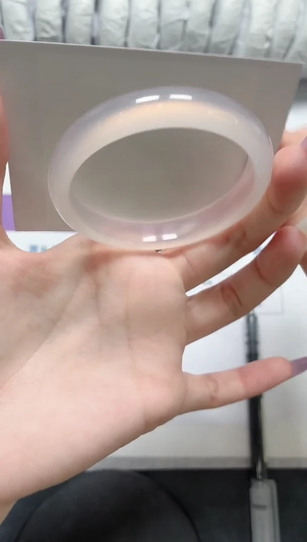 石英质玉手镯未镶嵌29-55荔枝