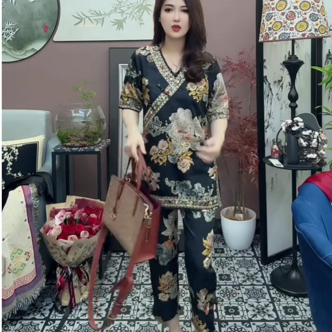 夏中式新款国风气质大码宽松百搭上衣短裤套装洋气时尚刺绣两件套