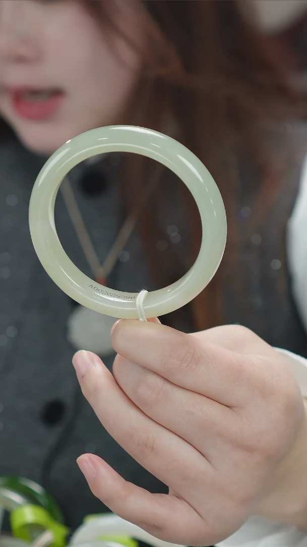 【闪购商品】和田玉手镯未镶嵌22天然和田玉手镯拍一发一61