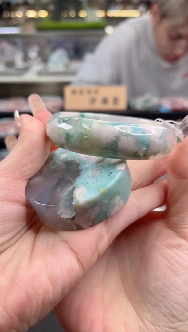 未镶嵌手镯石英质玉尘*丷圈口（赠品镯心）