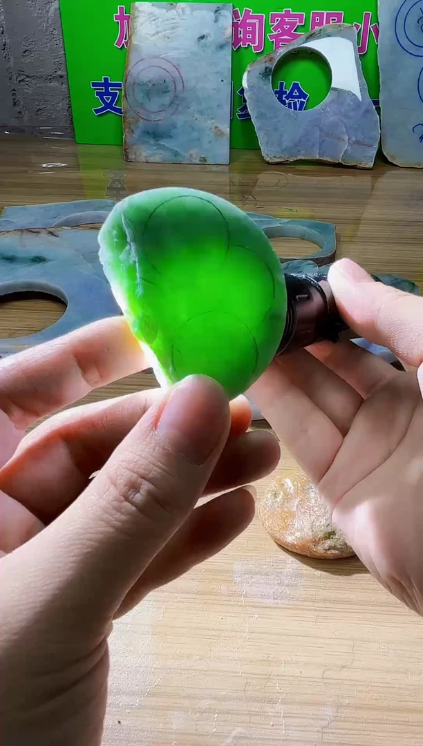 翡翠未镶嵌颈饰天然翡翠A货A172