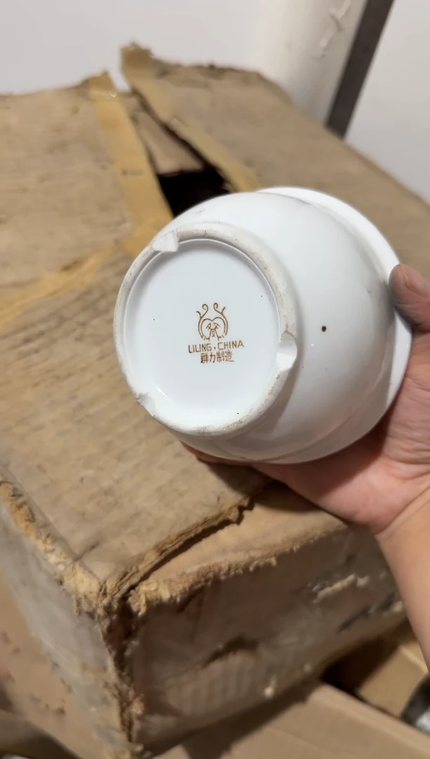 摆件纯白炖盅300毫升厘米有瑕请慎拍