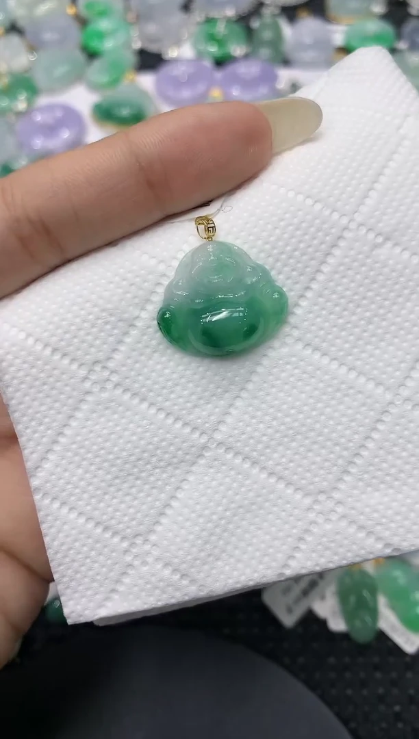 颈饰18K金镶嵌翡翠11111111111