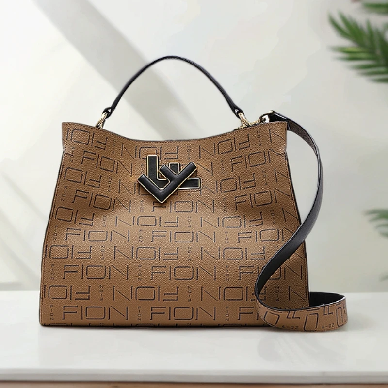 FION菲安妮箱包旋转F扣宽肩带手提单肩斜挎杀手包FAAFJGN003