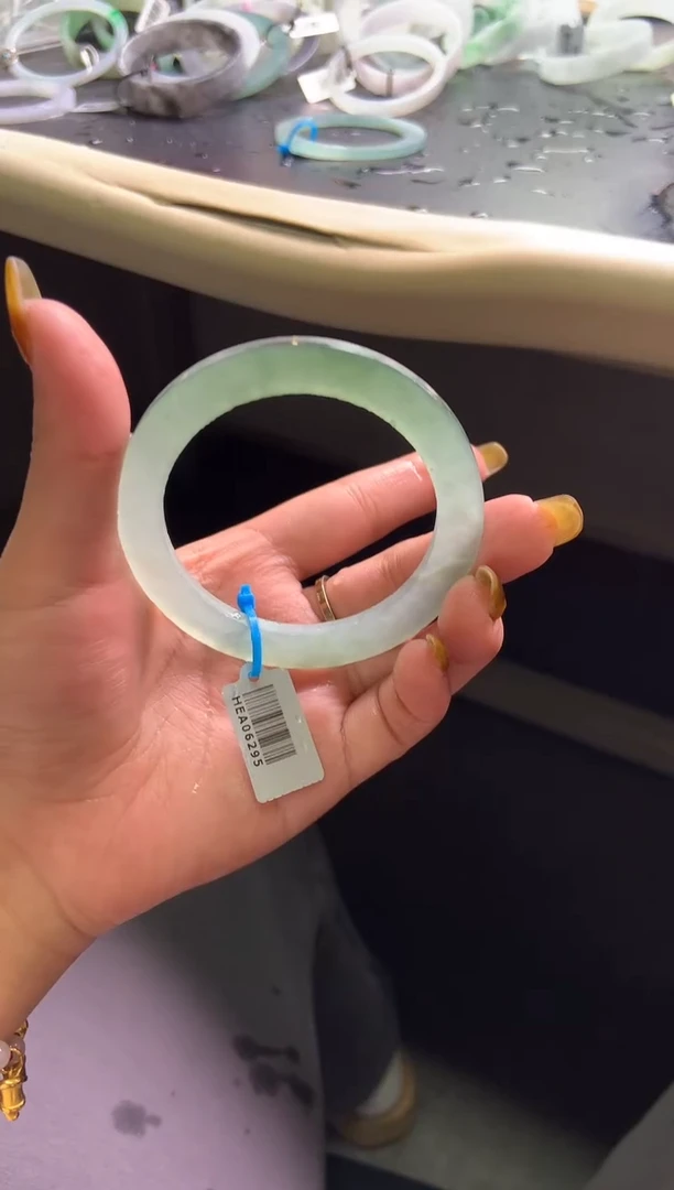 未镶嵌手镯定制翡翠「定制不退不换」