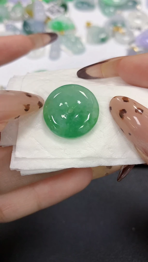 颈饰未镶嵌翡翠a货假一赔三支持复检百元上9元证书费自理