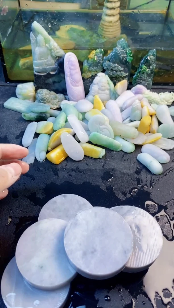 未镶嵌挂件翡翠寻****爱天然翡翠060