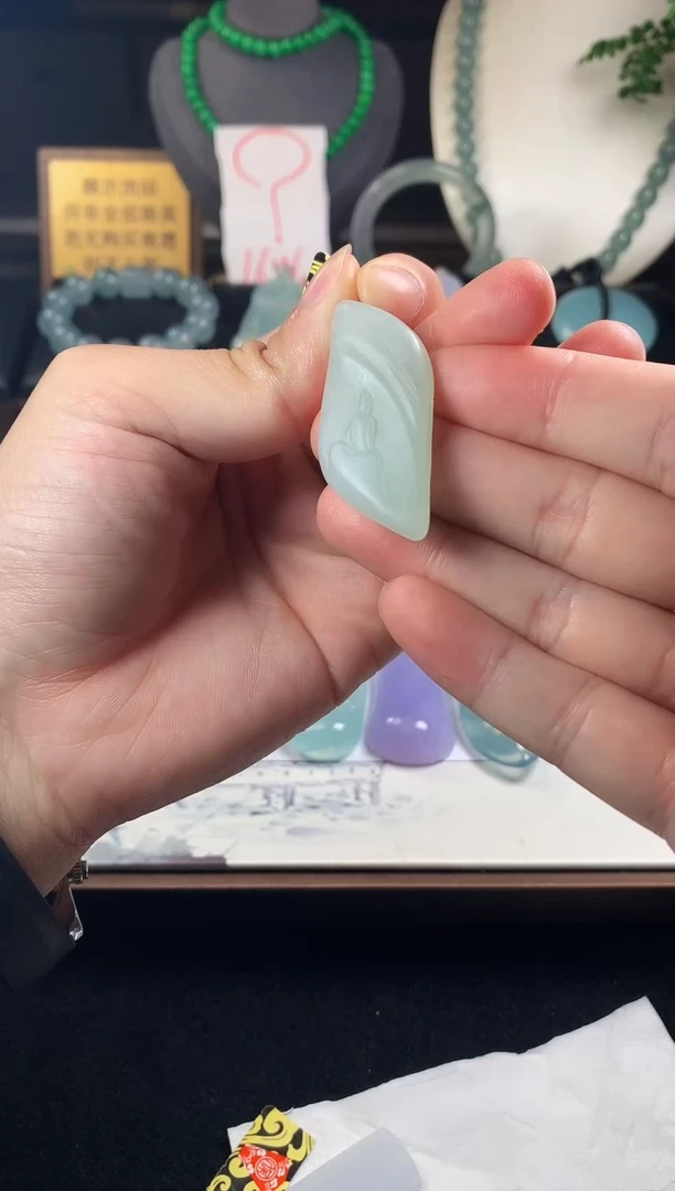 未镶嵌定制翡翠?****?毛货不退不换