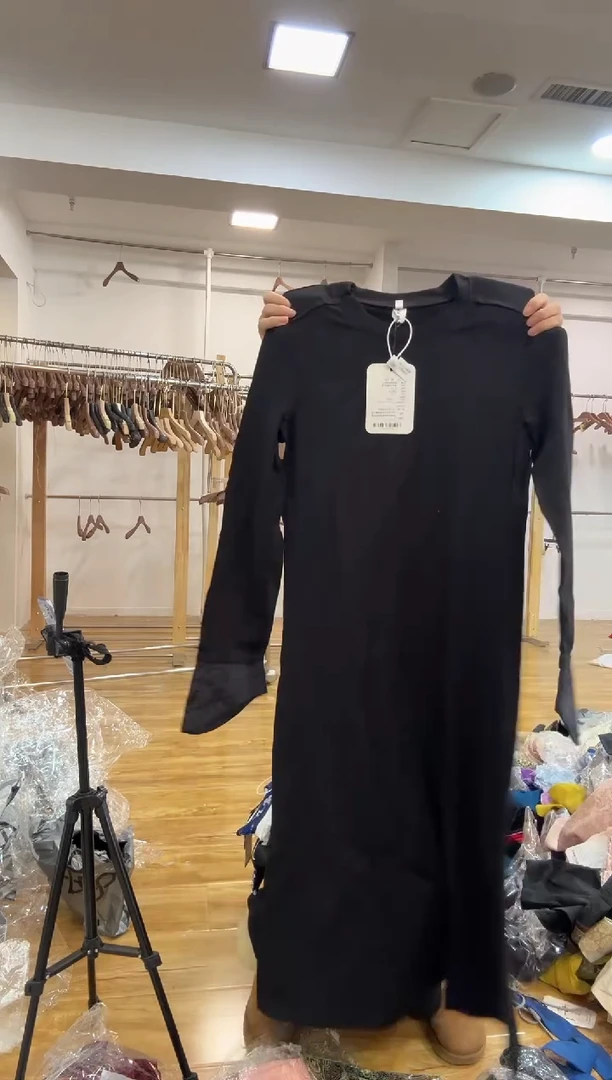 罗马  M   110斤以里