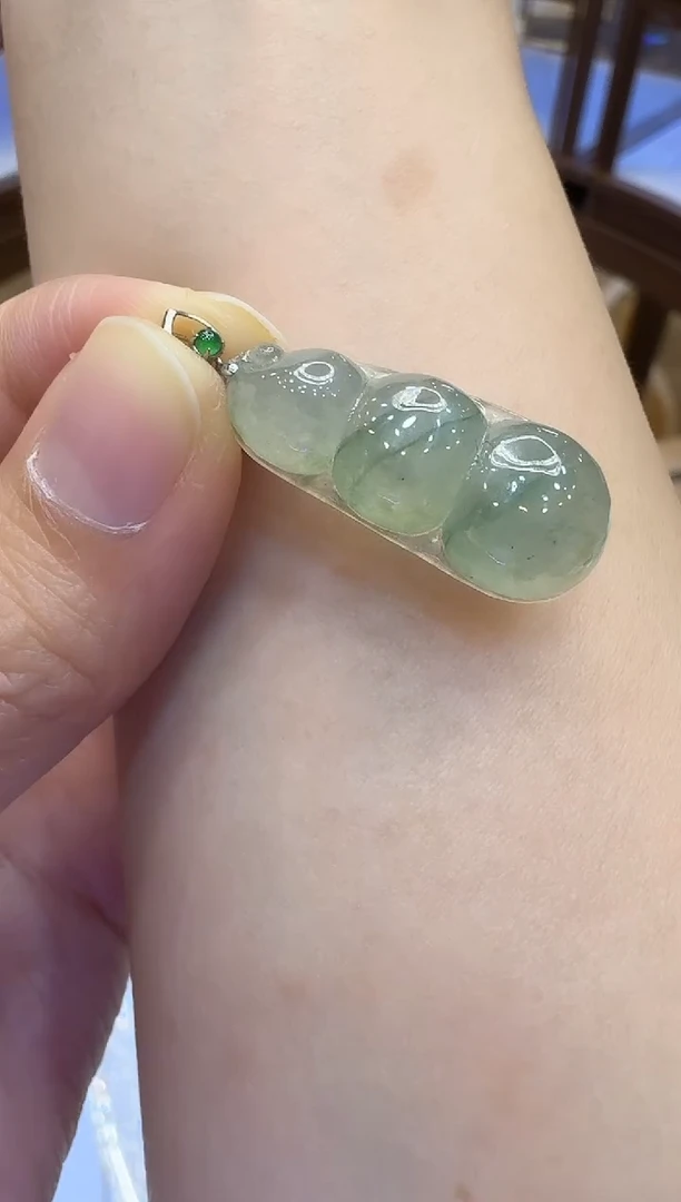 吊坠(不含链)18K金镶嵌翡翠多样性团购发一件