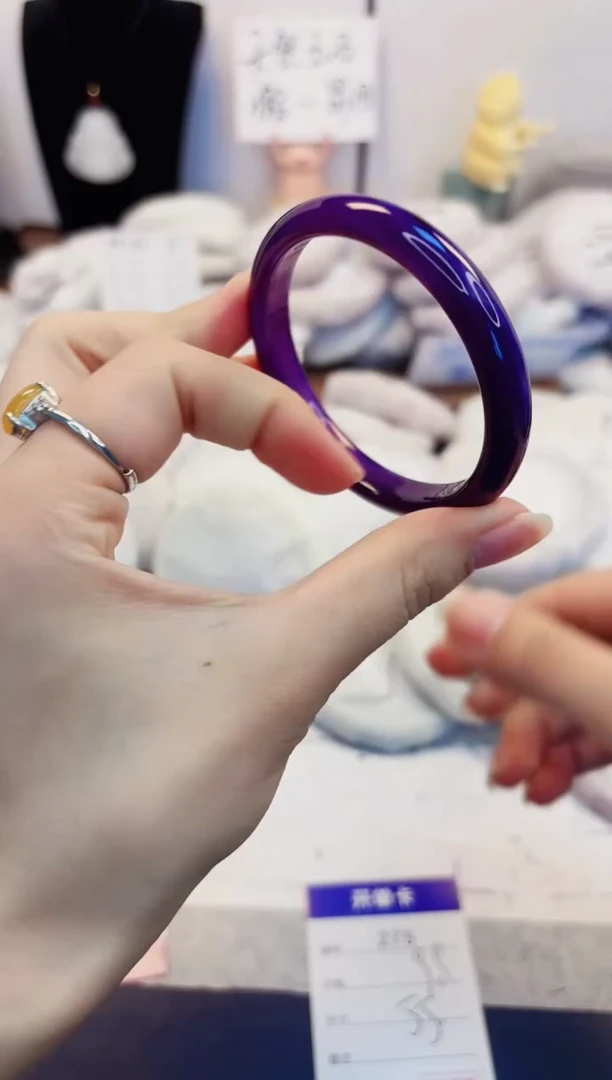 【闪购商品】石英质玉手镯未镶嵌275-玛瑙-圈口55