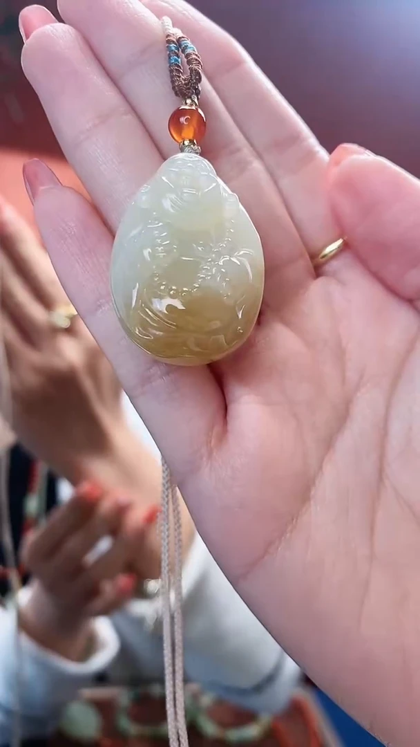 【闪购商品】和田玉挂件未镶嵌弥勒佛吊坠