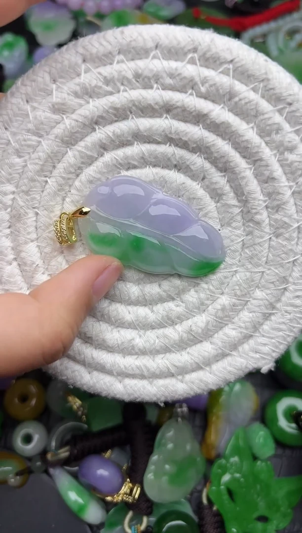 颈饰未镶嵌翡翠缅甸翡翠吊坠