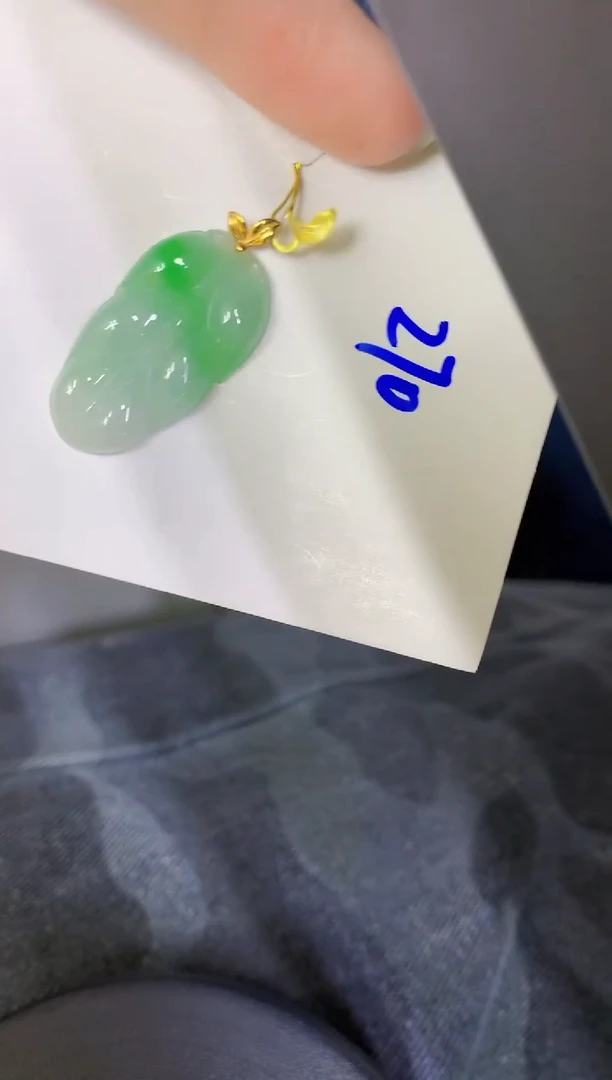 颈饰18K金镶嵌翡翠缅甸天然翡翠A货