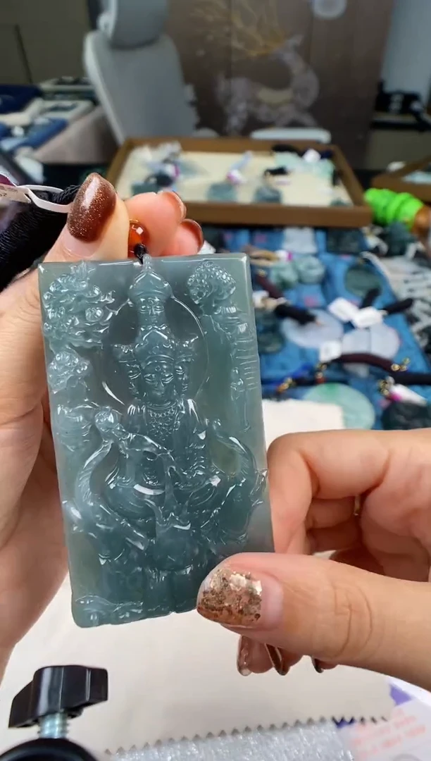 颈饰未镶嵌翡翠昊* 多样性发其一