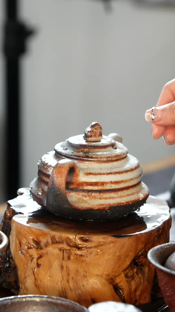 紫砂全手工九曲壶