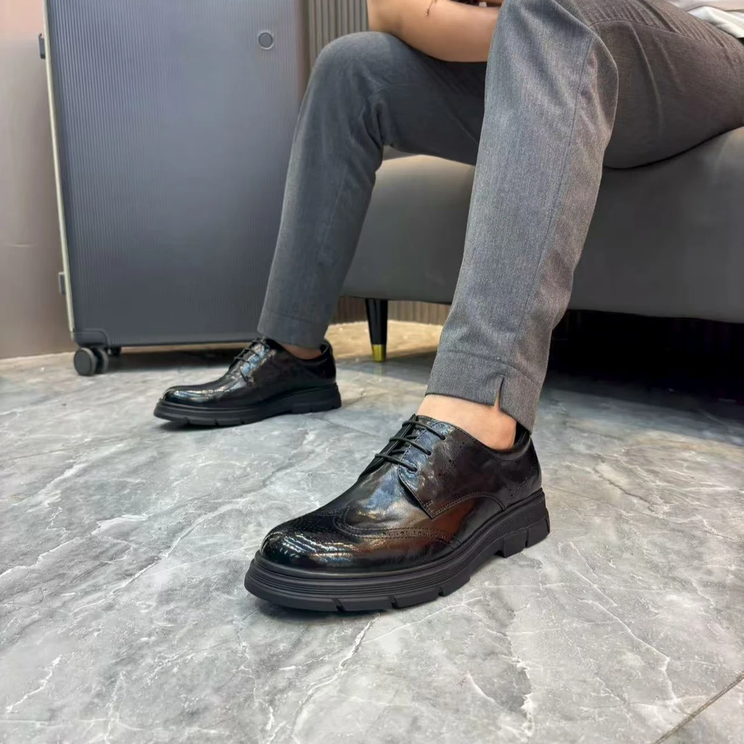 2025秋季新款男士时尚厚底大头商务休闲皮鞋男鞋