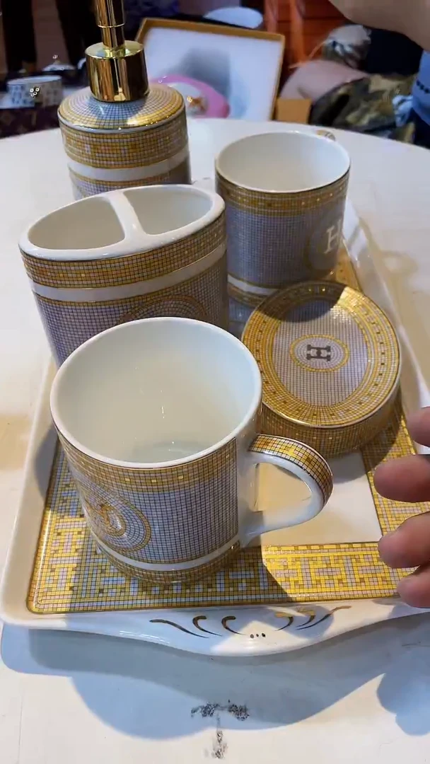 杯鸿辉家品牌瓷器，京东包邮！
