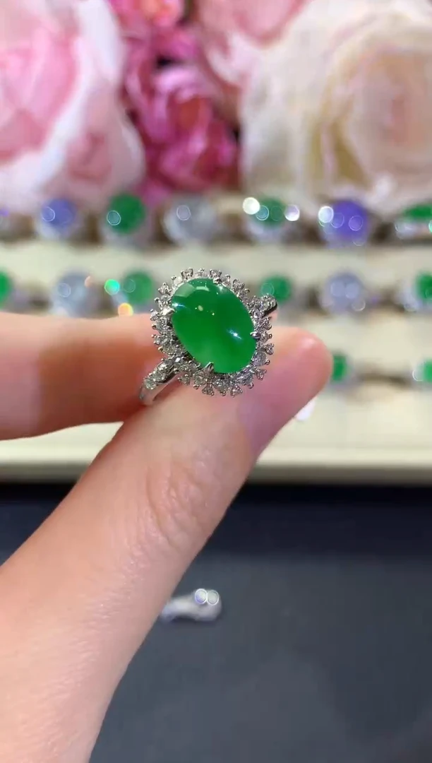 18K金镶嵌戒指翡翠冬日珠宝E135