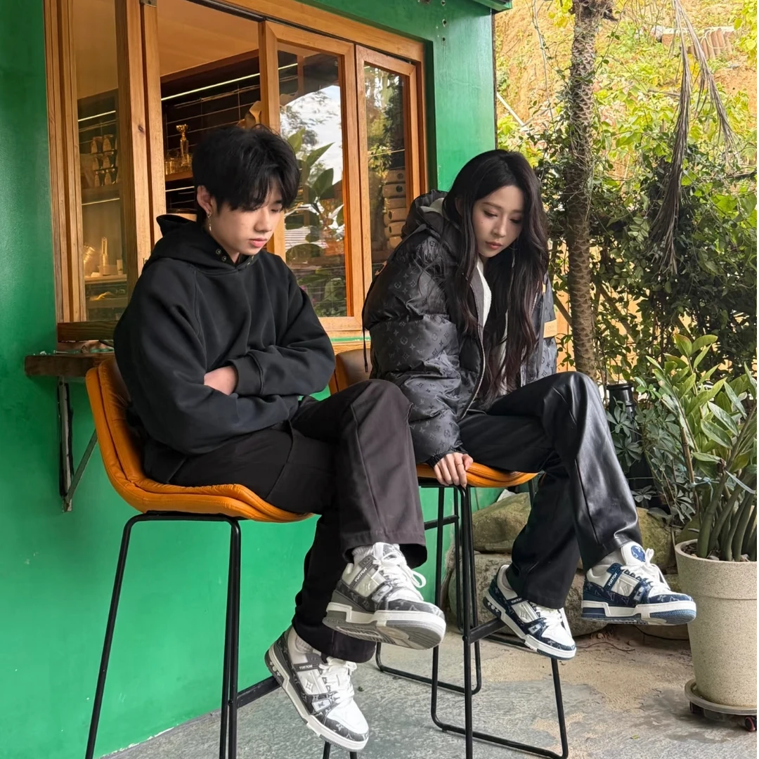 【专柜-同款】男女款休闲时尚百搭V1