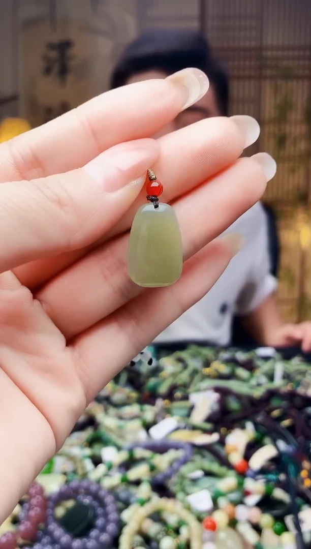 颈饰未镶嵌和田玉多样性发货，拍一发一