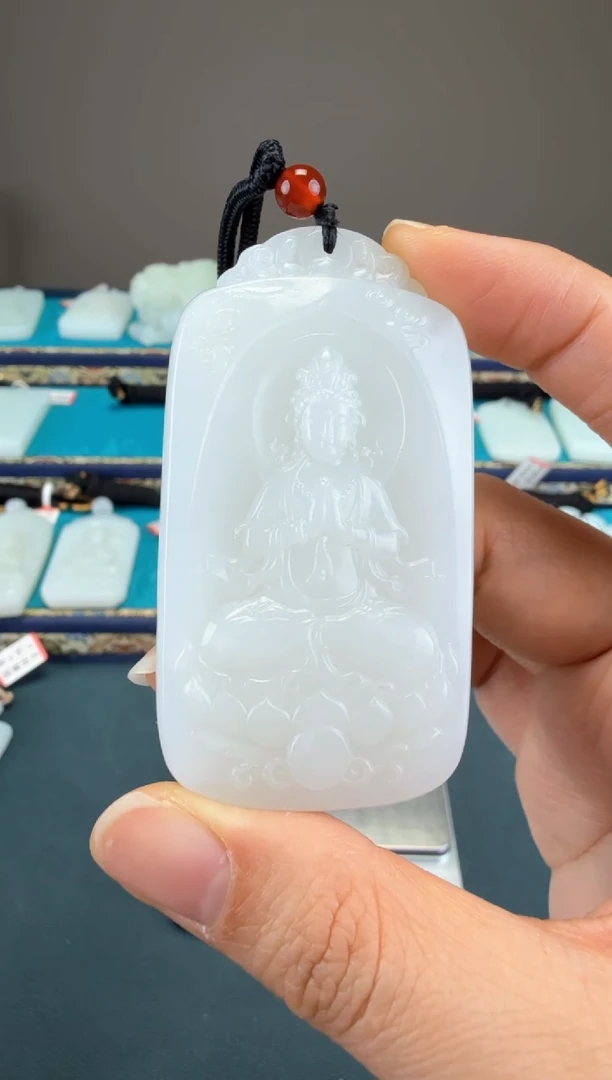 颈饰未镶嵌和田玉1
