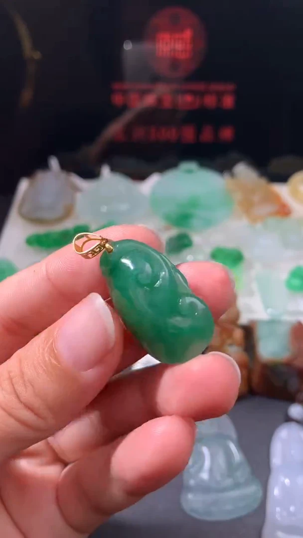 未镶嵌定制翡翠