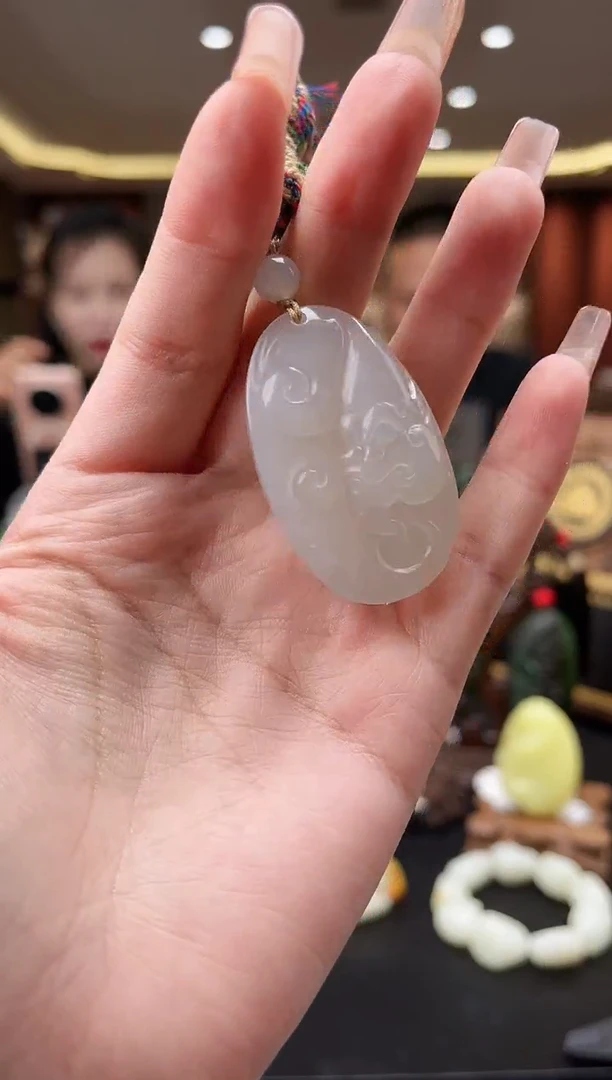 颈饰未镶嵌和田玉46石by