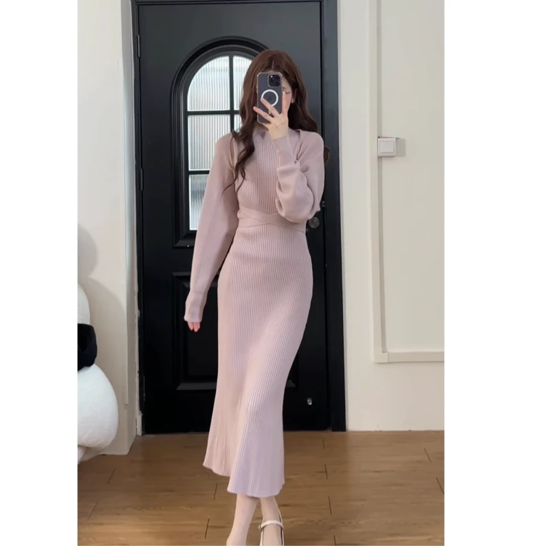 小小仟 日系温柔风圆领蝙蝠袖收腰针织打底衫女别致绝美针织裙