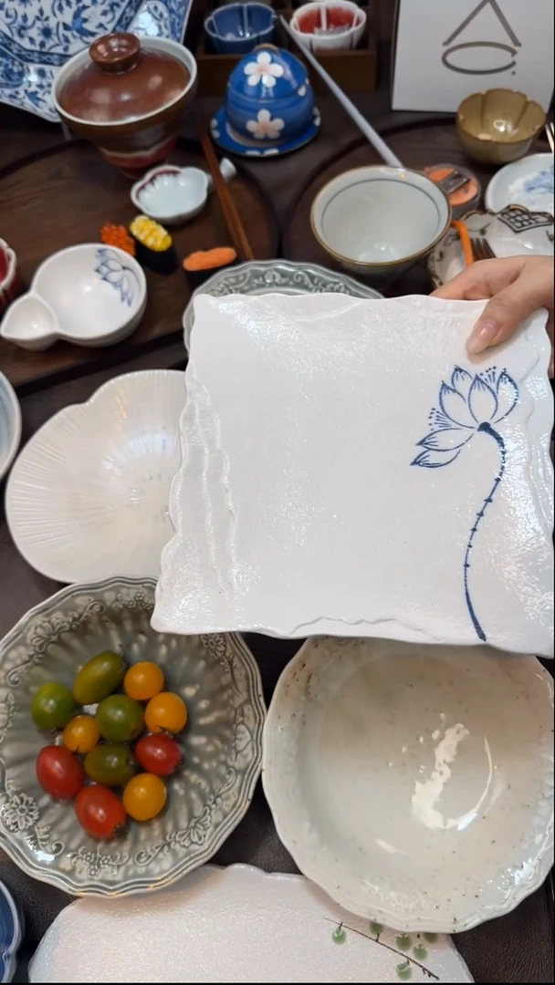 瓷（雪莲）四方浅盘（微瑕）