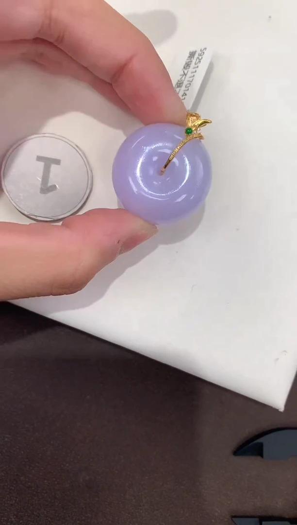 颈饰18K金镶嵌翡翠天然缅甸A货翡翠