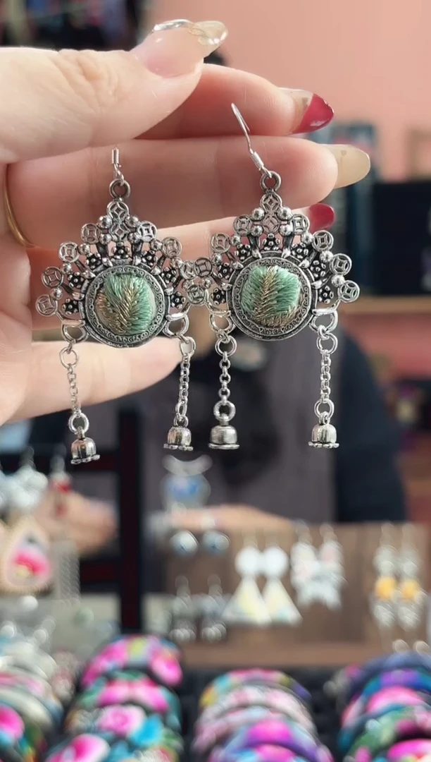 织绣艺枝独绣手工饰品24***