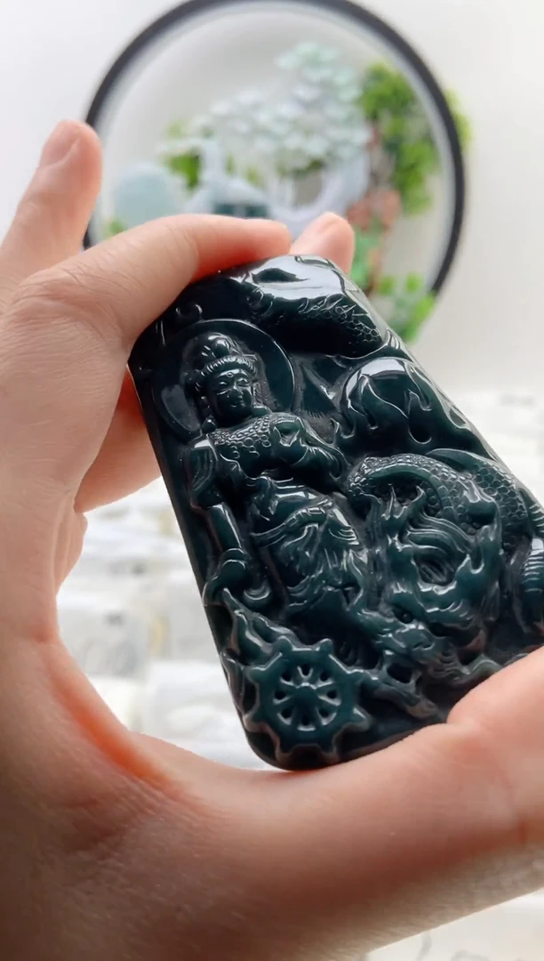 翡翠未镶嵌颈饰观音【品质一般能接受再拍】