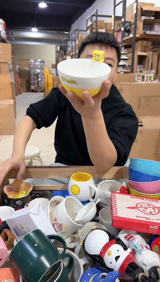 其他海绵宝宝公仔碗