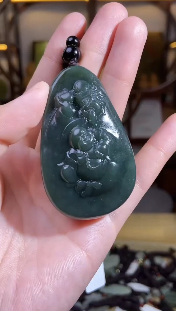 颈饰未镶嵌和田玉1