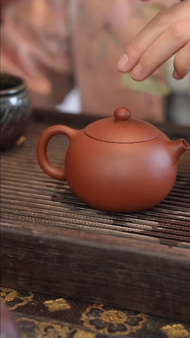 茶壶紫砂西施 【网孔不干净】北红赤铁 半手工 240cc