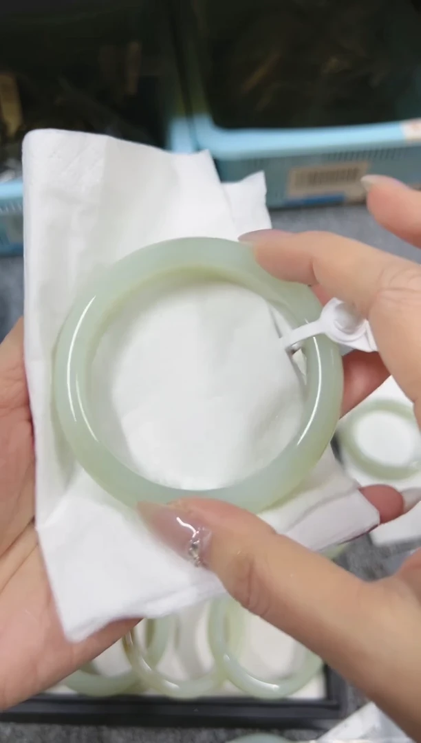 【闪购商品】和田玉手镯未镶嵌zy4272圈口60