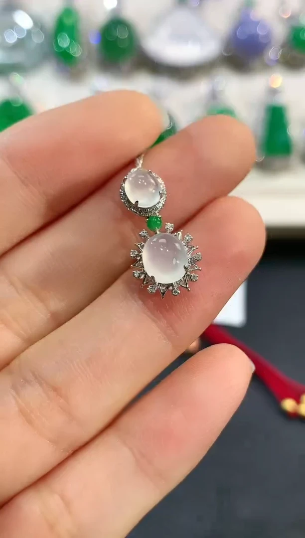 【闪购商品】翡翠吊坠(不含链)18K金镶嵌q12