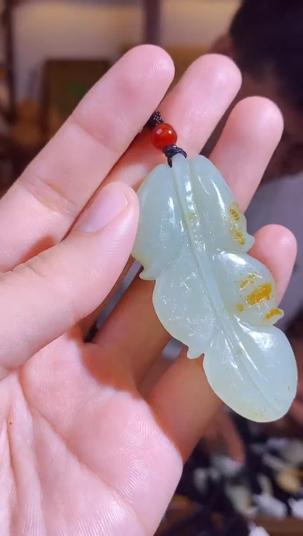 和田玉未镶嵌颈饰1
