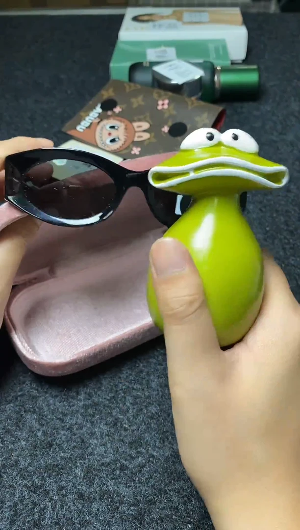 瓷片新号开播 福利多多猫眼