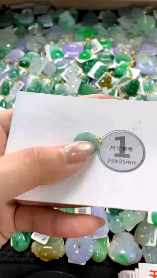 颈饰未镶嵌翡翠1111111111111111