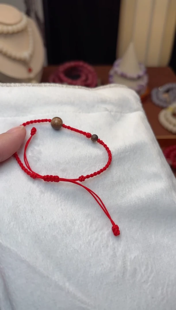 【闪购商品】白玉菩提手串红编绳 沉